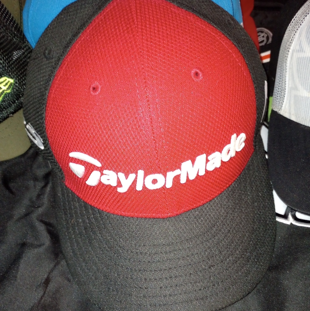 Golf hat - Picture 1 of 1